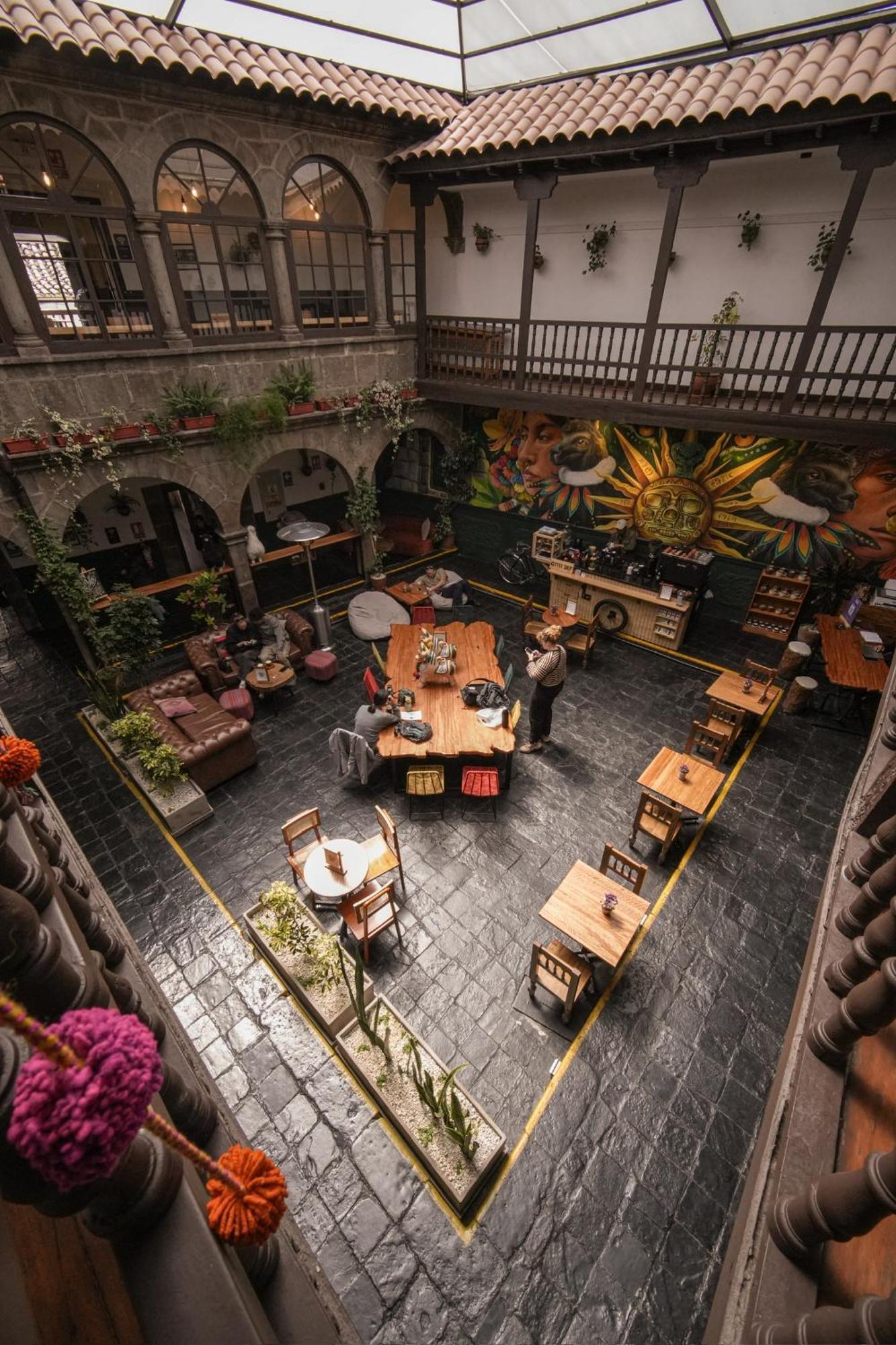 Black Llama Hostel Cusco Exterior photo